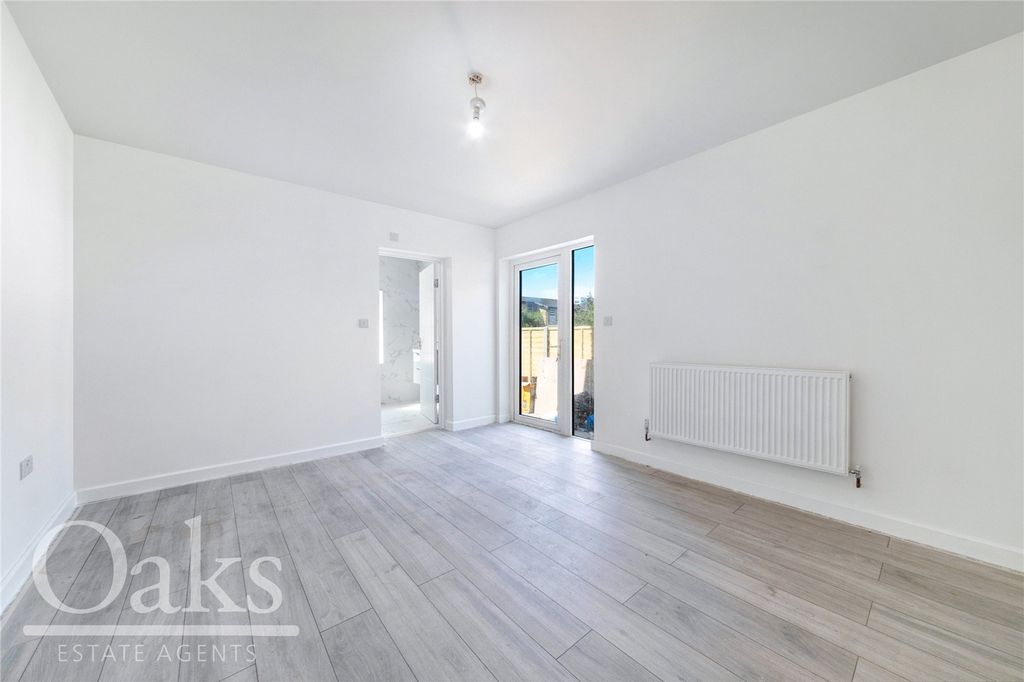 Property photo 2 of 10 Picture No. 06