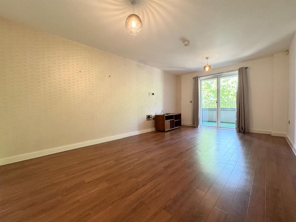 Property photo 2 of 16 Photo 2