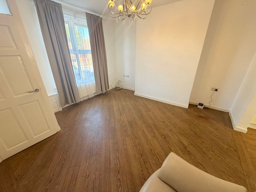 Property photo 3 of 15 Img_2424
