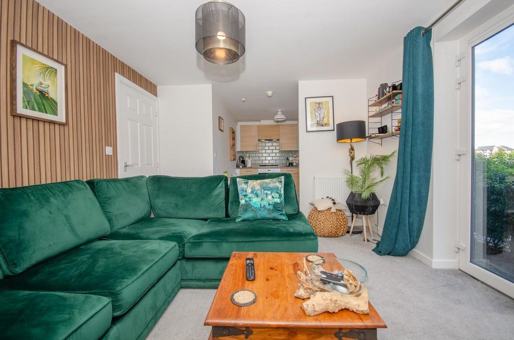Property photo 2 of 11 Lounge Pic 2.Jpg