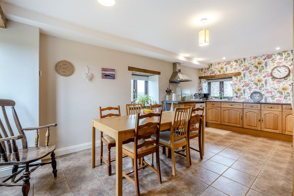 Property photo 2 of 45