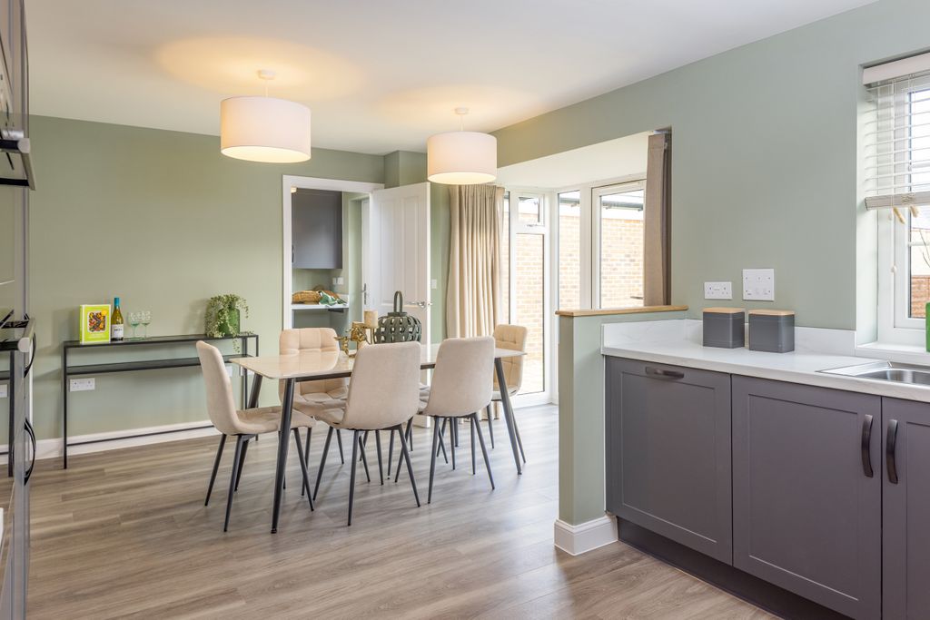 Property photo 3 of 10 Dining Area In The 4 Bedroom Culver