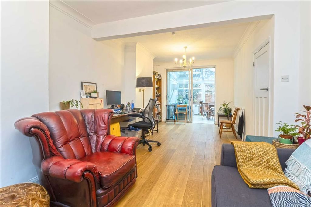 Property photo 2 of 7