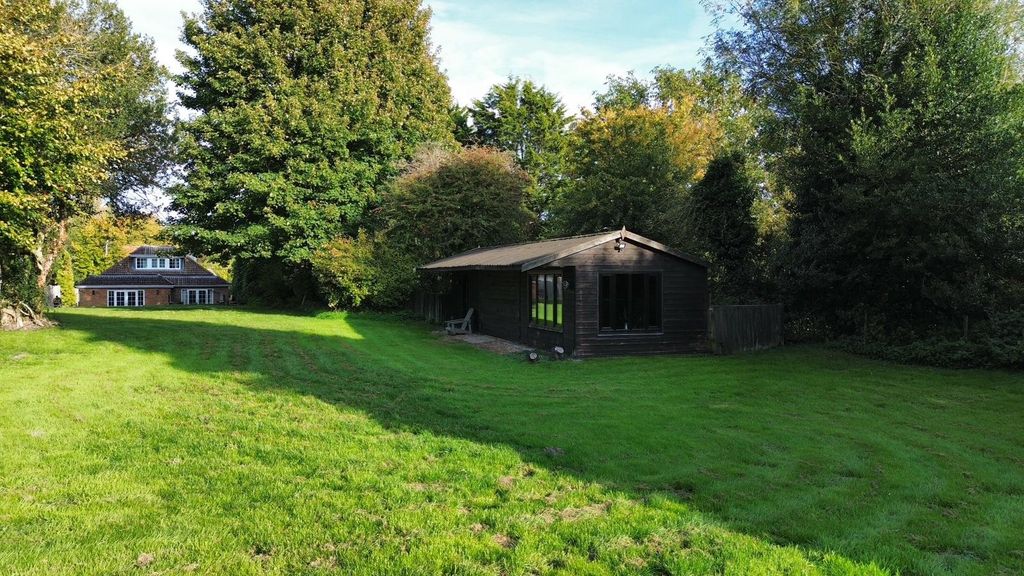 Property photo 2 of 22