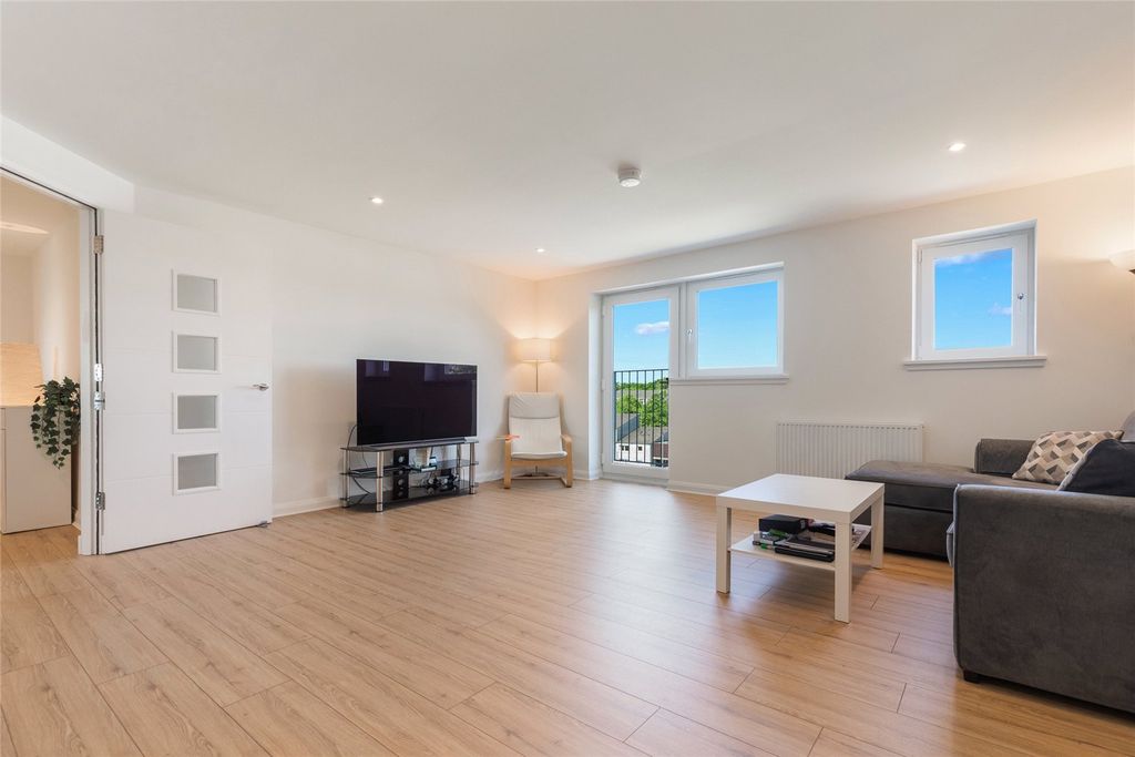 Property photo 2 of 23 Picture No. 07