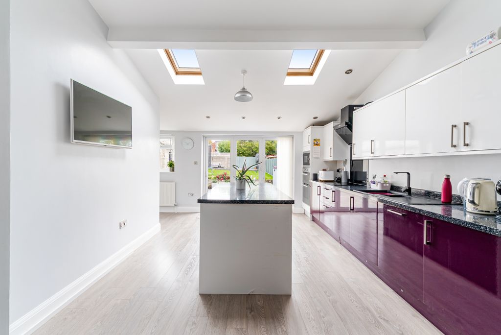 Property photo 1 of 33 4Â Bedroom Semi Detached For Sale