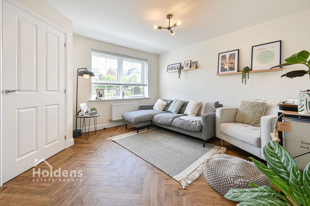 Property photo 3 of 22