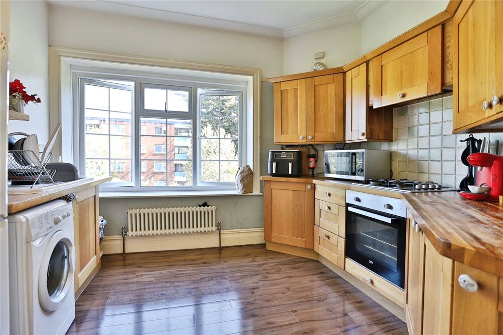 Property photo 3 of 18 Picture No. 07