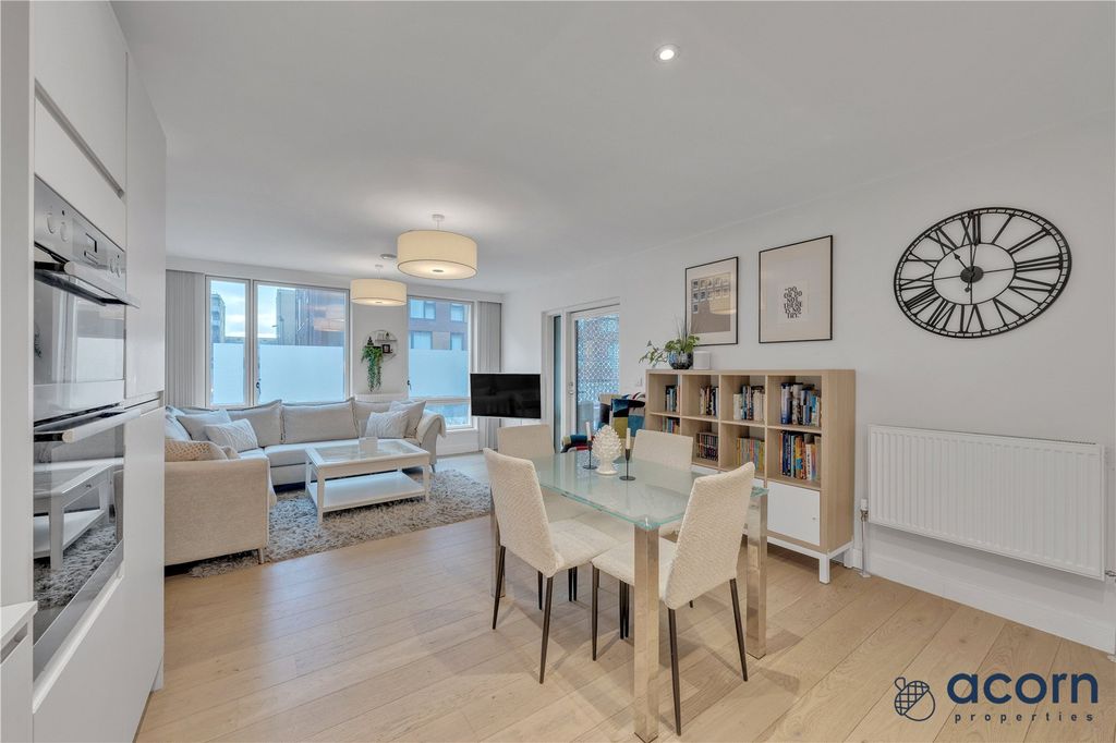 Property photo 2 of 17 Picture No. 04