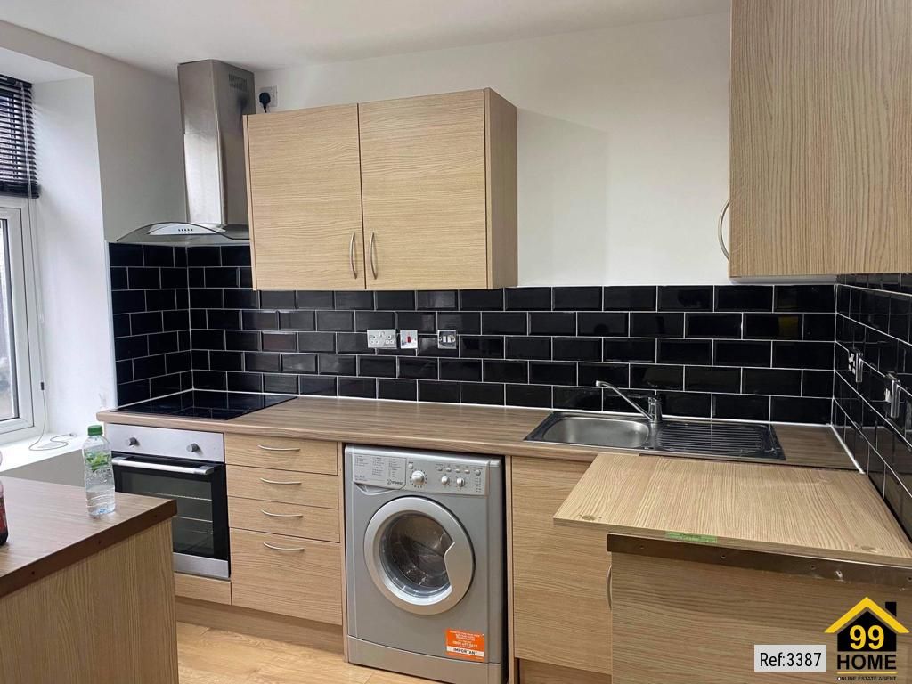 Property photo 2 of 11 Photo 1