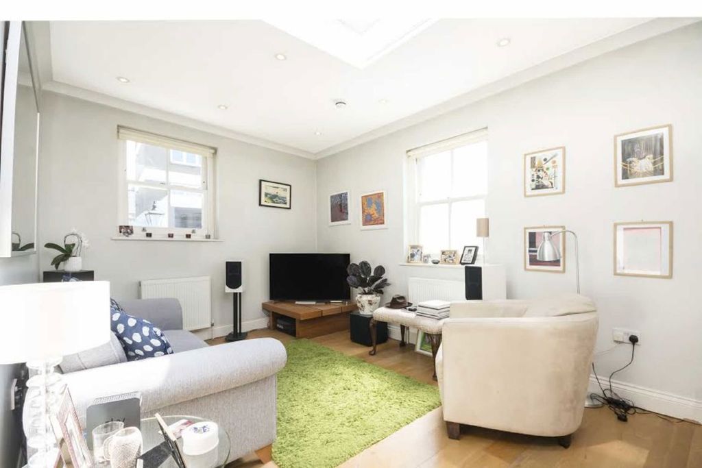 Property photo 1 of 5