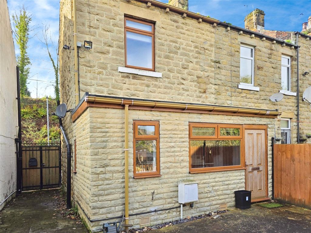 Property photo 3 of 22 Picture No. 11