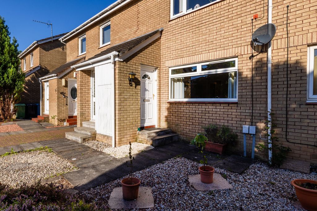 Property photo 2 of 18