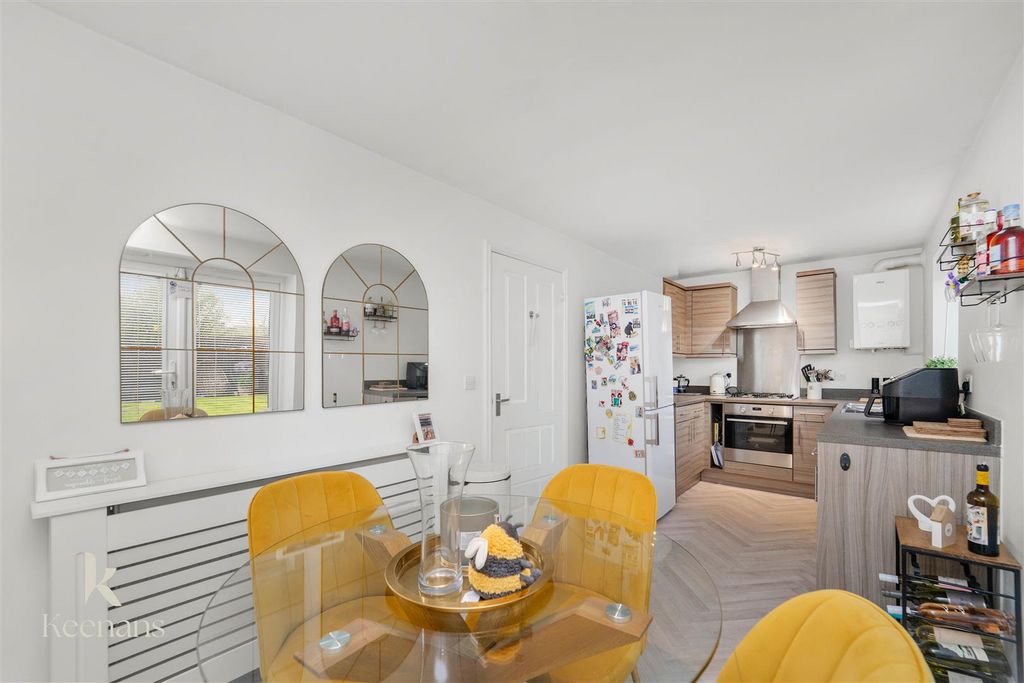 Property photo 3 of 29 3.Jpg