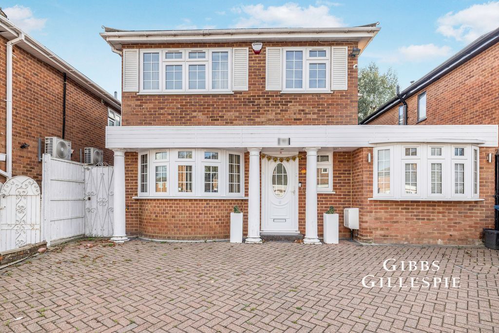 Property photo 1 of 10 Photo