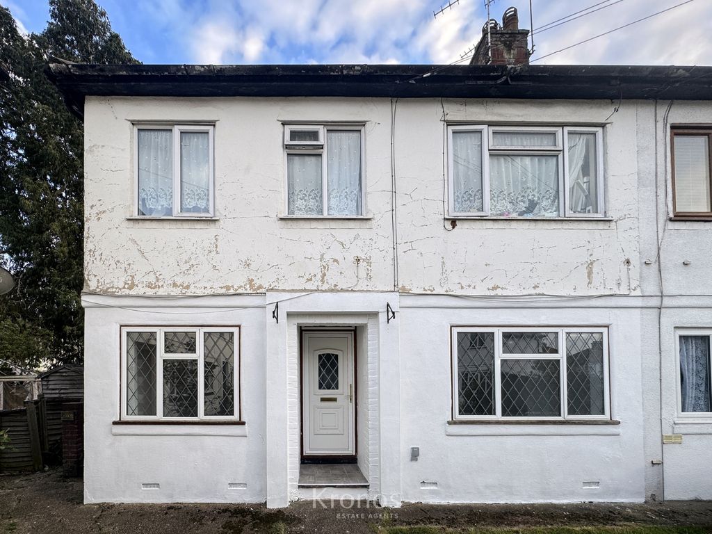 Property photo 2 of 11 Gallery