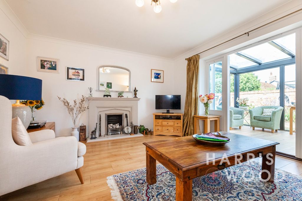 Property photo 3 of 44 4051695