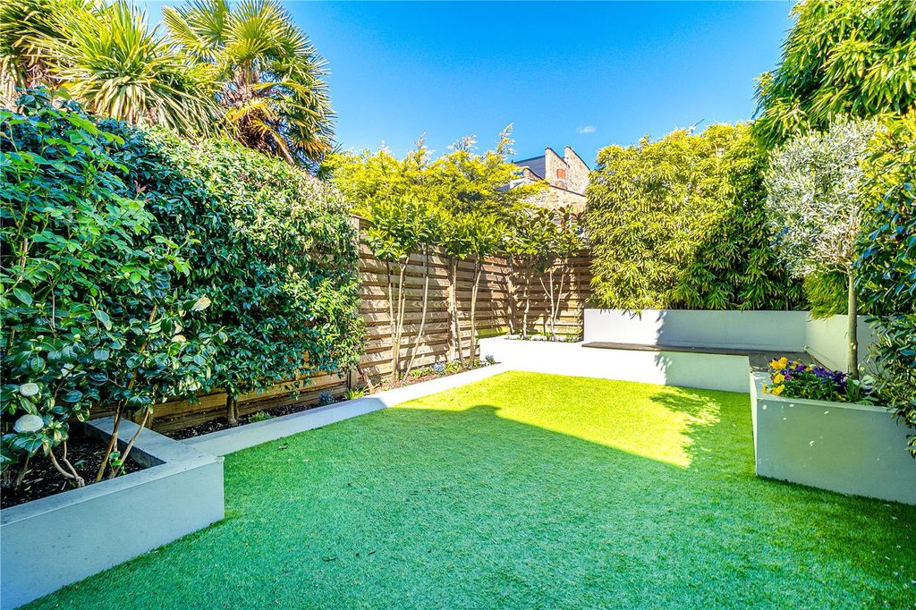 Property photo 2 of 15