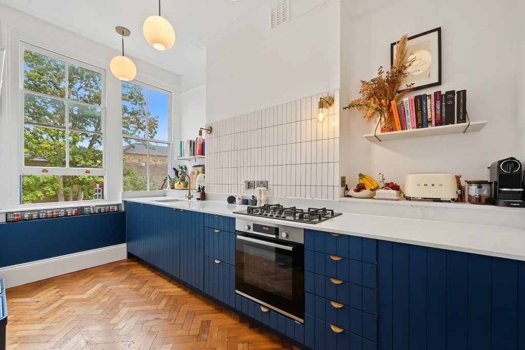 Property photo 2 of 12 Kitchen