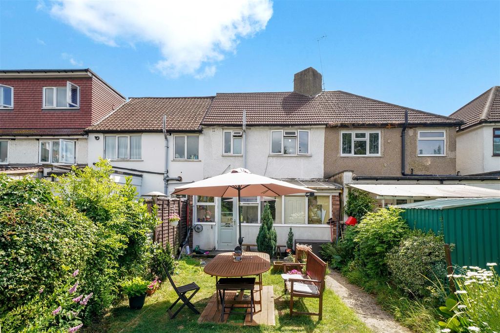 Property photo 2 of 13 17 Horsenden Avenue - Twswzjgluqjtzlvl5D5R.Jpg