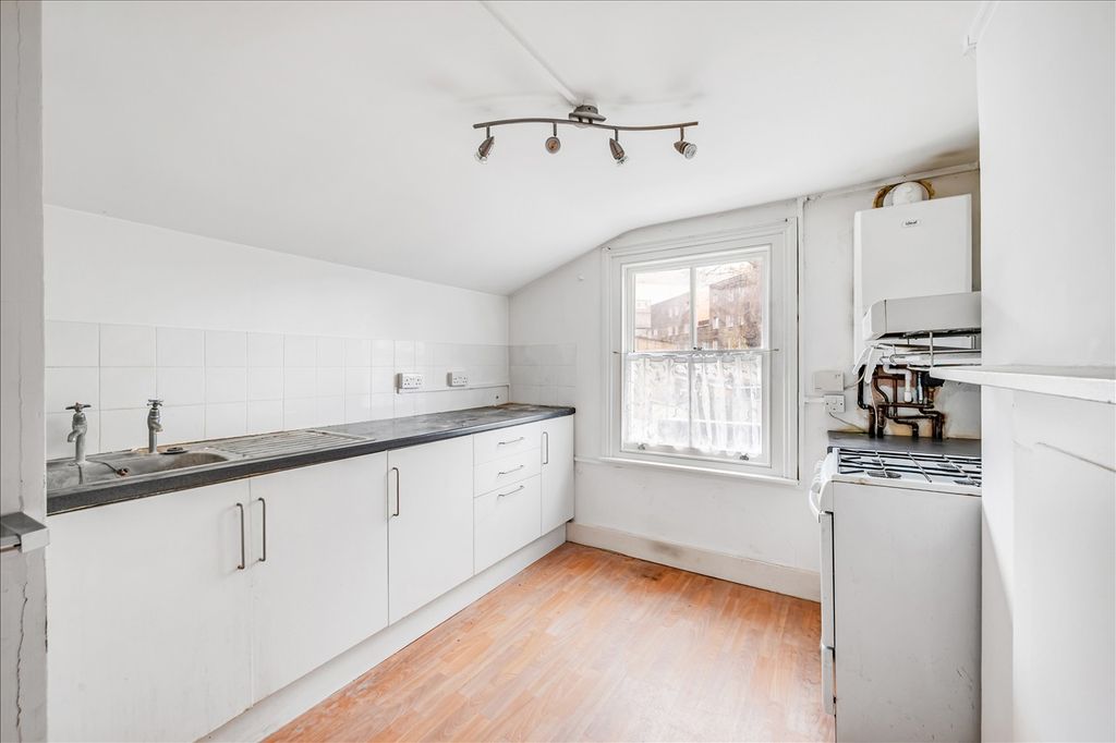 Property photo 3 of 7