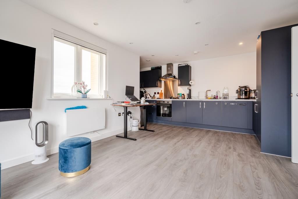 Property photo 2 of 15 Kitchen