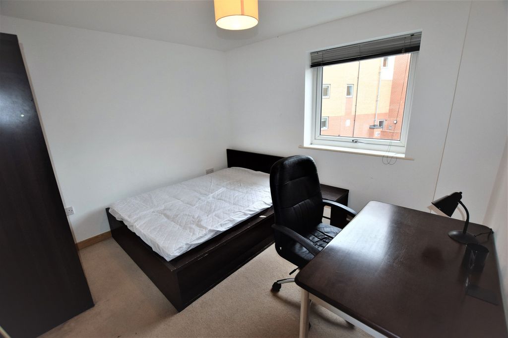 Property photo 2 of 4