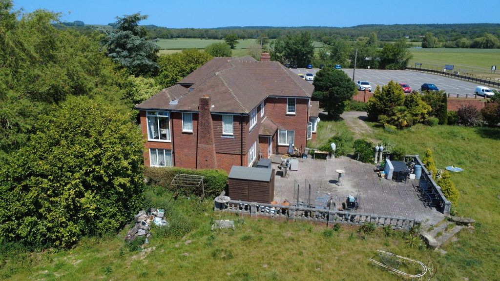 Additional image 17 of 5 bed detached house for saleOsborne Manor, Farnham Road, Sleaford, Bordon, Hampshire GU35
