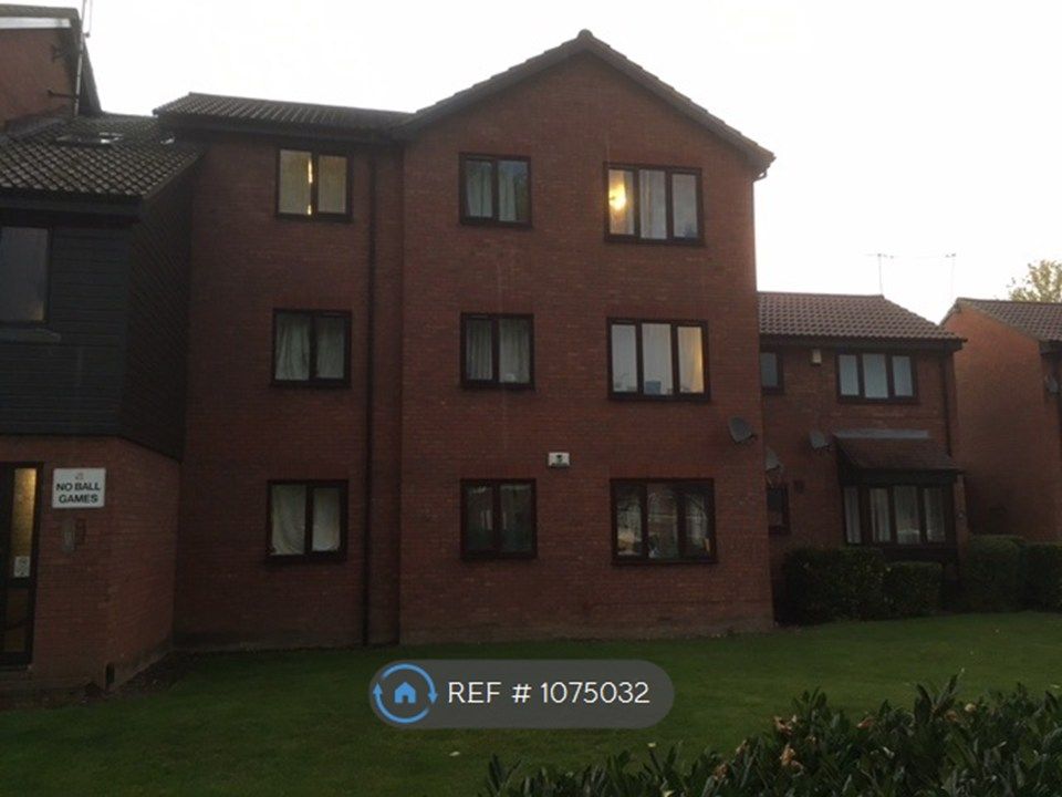 Property photo 2 of 17