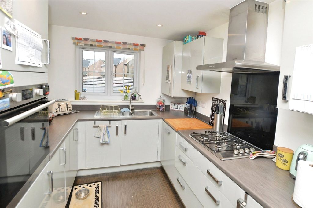 Property photo 3 of 9 Picture No. 15