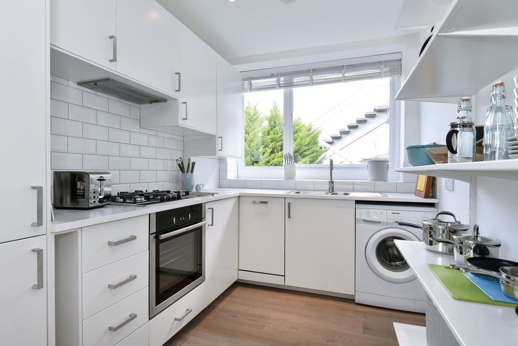 Property photo 1 of 7 252586 (2)