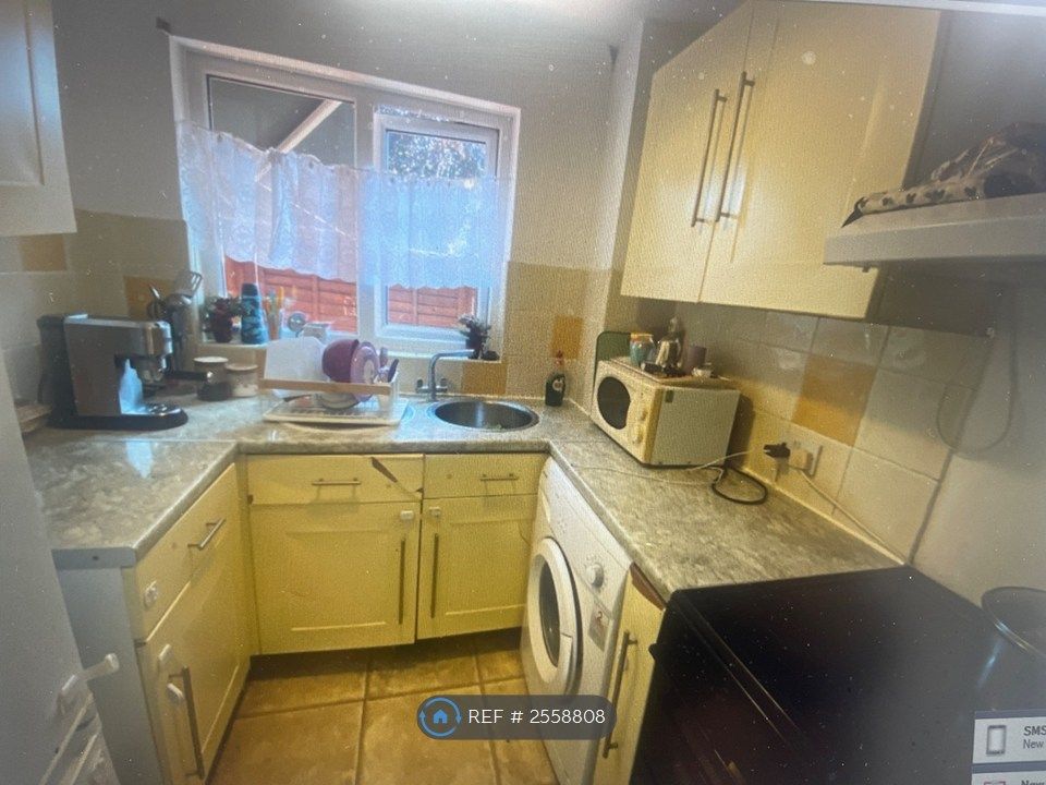 Property photo 3 of 4