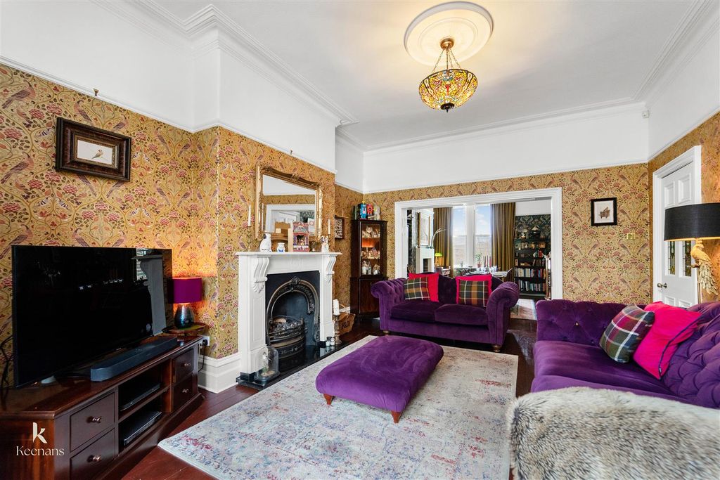 Property photo 1 of 44