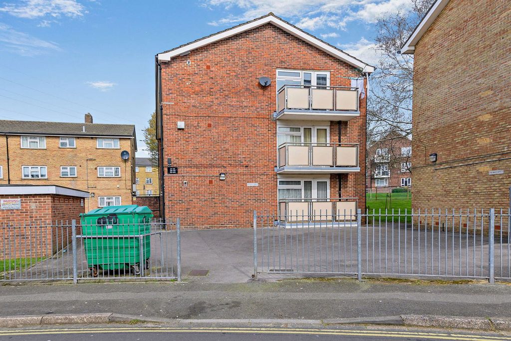 Property photo 1 of 15