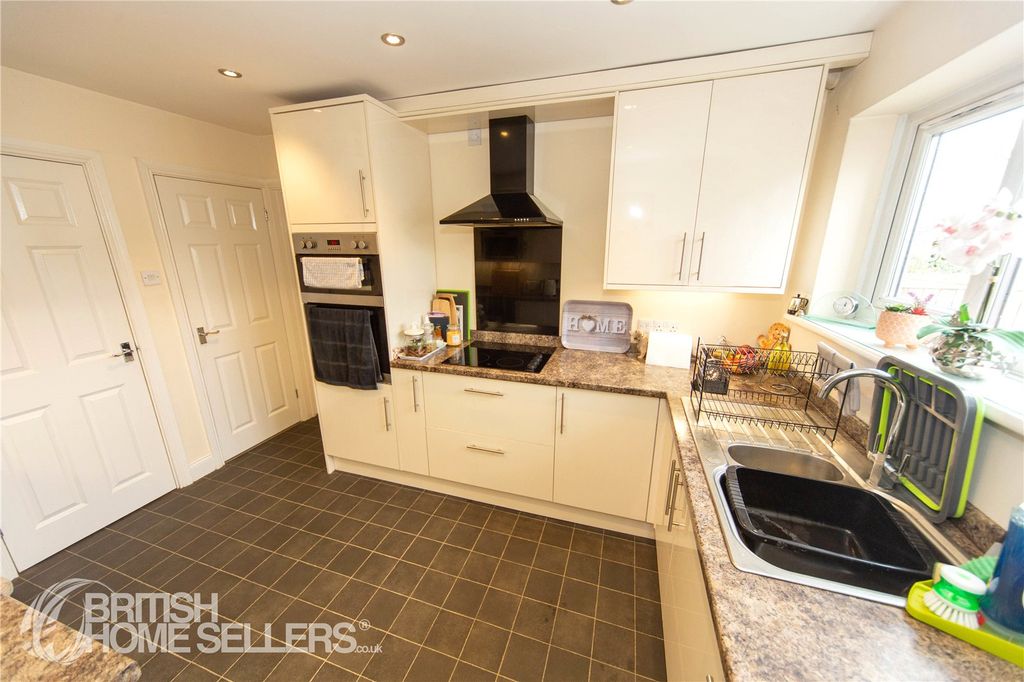 Property photo 3 of 18 Picture No. 20