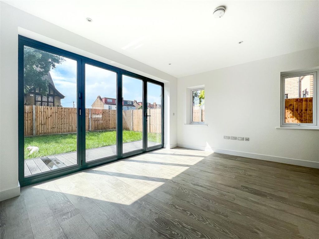 Property photo 2 of 21 Img_4437.Jpg