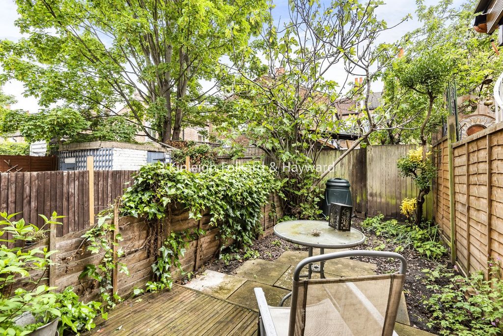 Property photo 2 of 6 Picture No. 05
