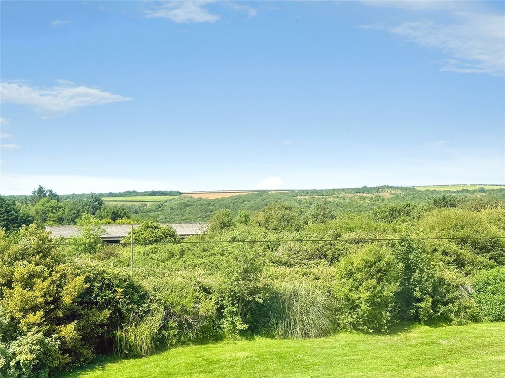 Property photo 2 of 26 Picture No. 04