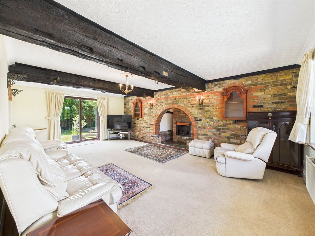 Property photo 3 of 23 Picture No. 36