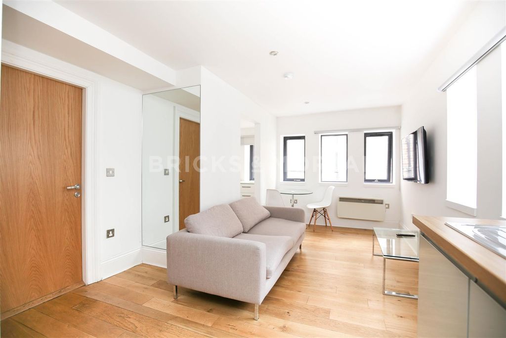 Property photo 2 of 14 Pleitg8Wkjnhomxomih5Rq2Budk.Jpg