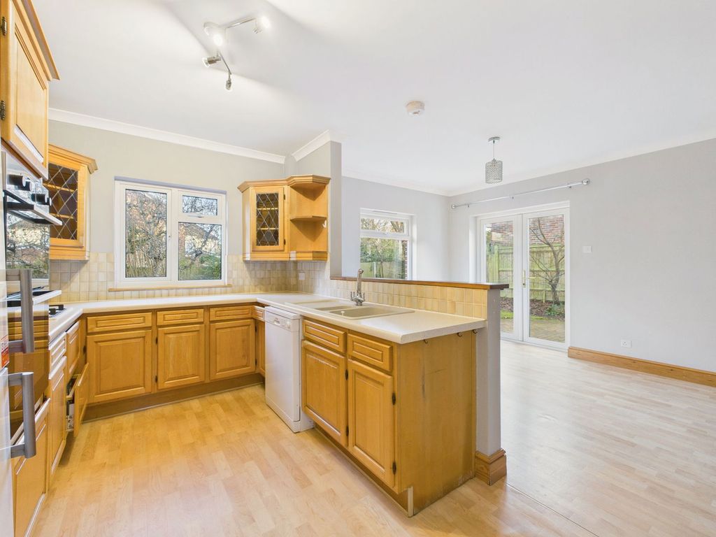 Property photo 2 of 24