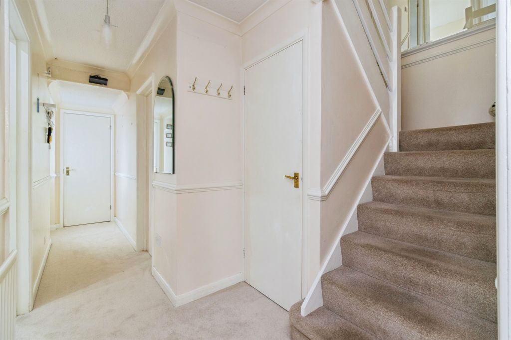 Property photo 3 of 29