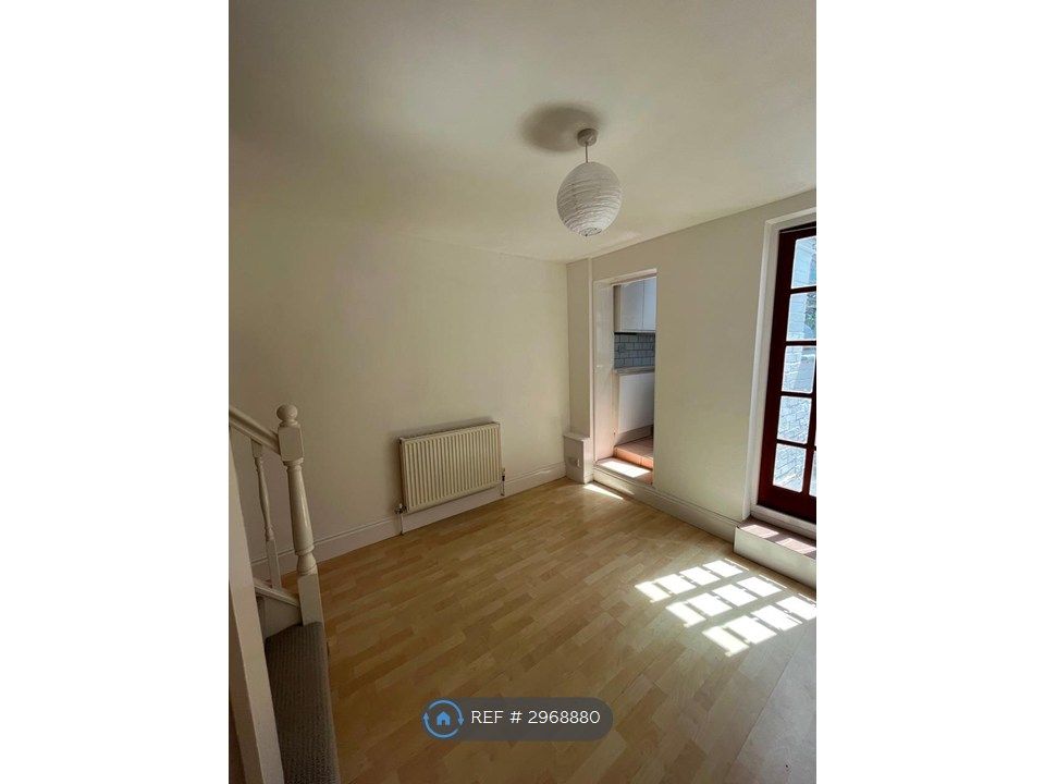 Property photo 3 of 11 Dining Area Into Kitchen And Back Door