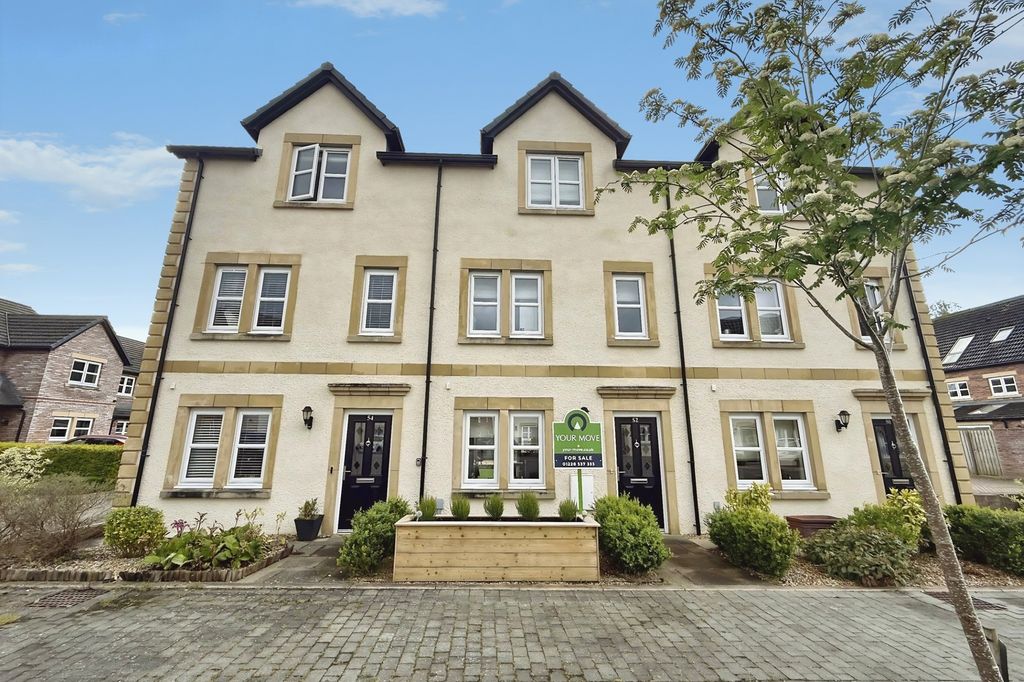 Property photo 1 of 18 External