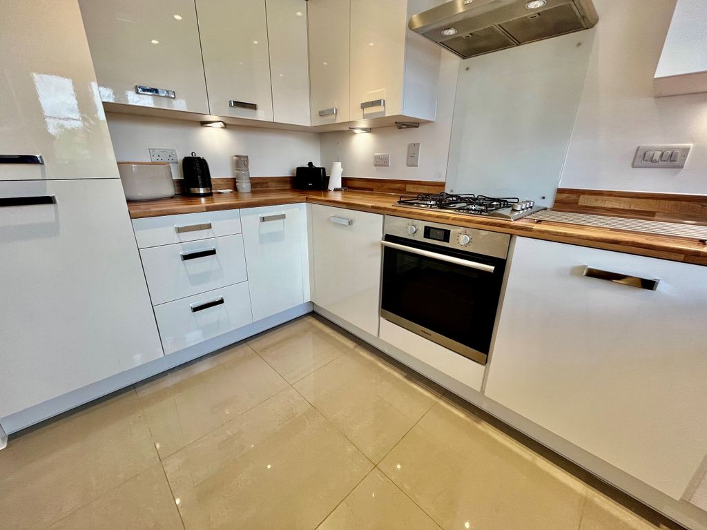 Property photo 2 of 12 New Kitchen 2