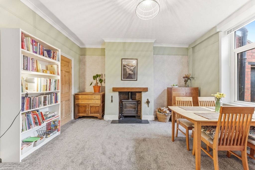 Property photo 3 of 14