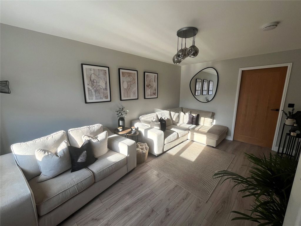 Property photo 2 of 12 Picture No. 05