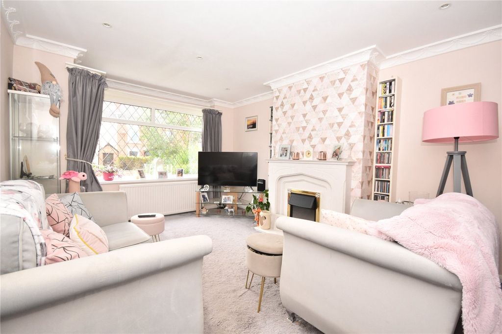 Property photo 2 of 17 Picture No. 03
