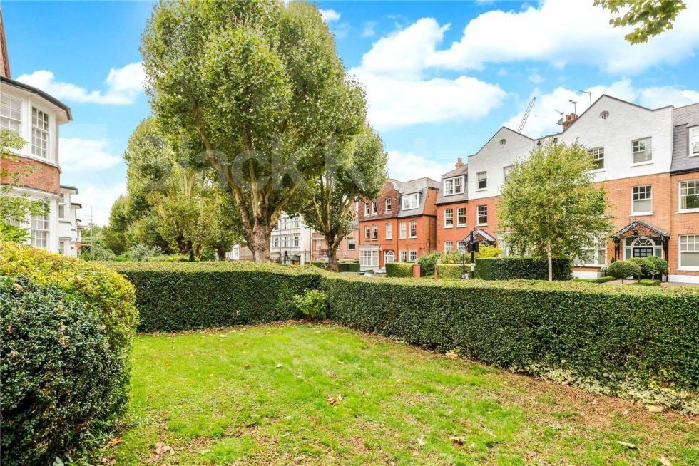 Property photo 1 of 1