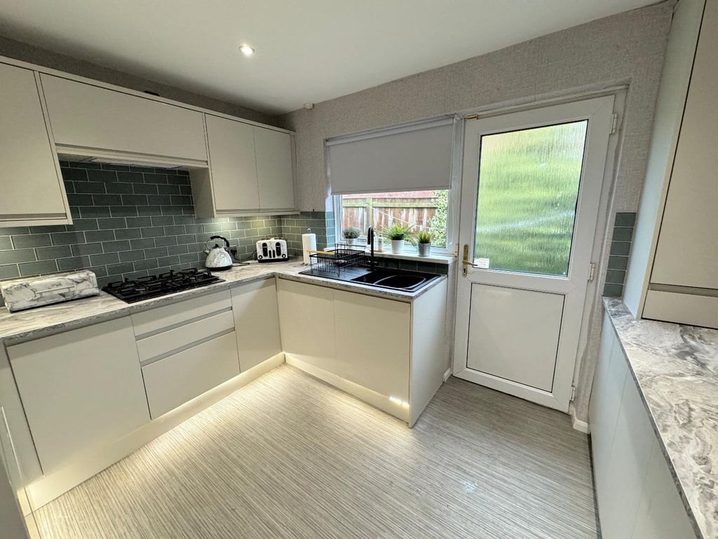 Property photo 2 of 11 Pojmudp1Zemn38Omu6Qmqg.Jpg